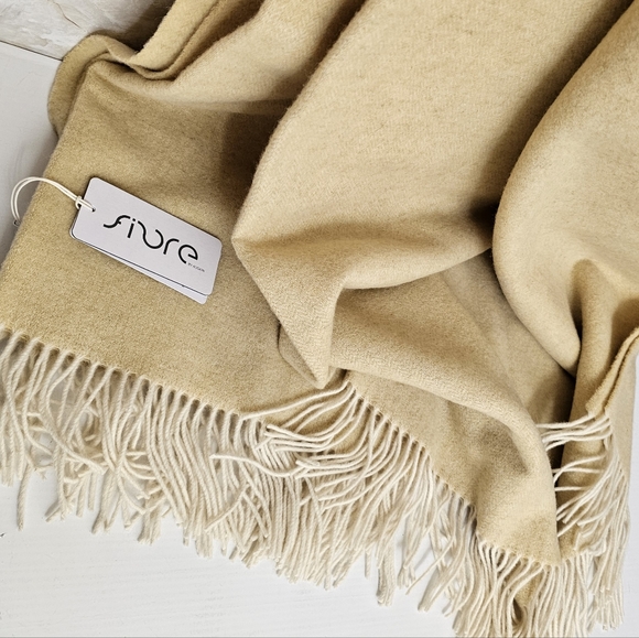 Fibre By Auskin Wool Cashmere 55x71 Throw Blanket - Picture 4 of 11